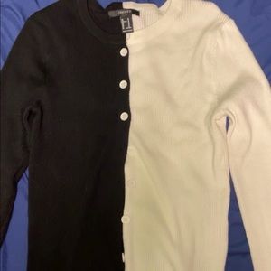 Two tone cropped cardigan. Stretchy and very comfy